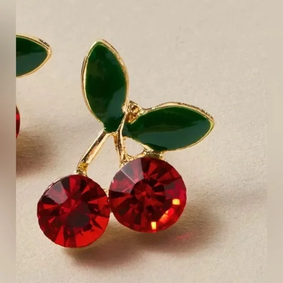 ✨ NWT Cherry Red and Green Earrings - Picture 3 of 3